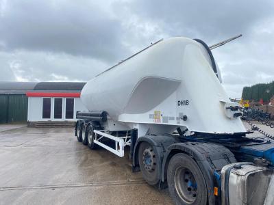 OMEPS 36,000 Liter Powder Tanker Tri Axel 3X Loading Hatches  2008