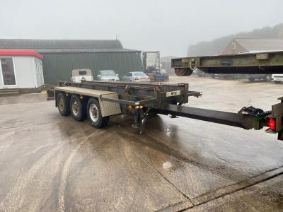 Truckmate Tri Axle Roll on Roll off Hook Loader Drag Trailer Year : 2000
